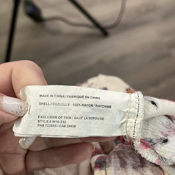 Altar’d State Pink and White Floral Long Sleeve Tunic With Small Front Cutout M - Picture 7 of 9